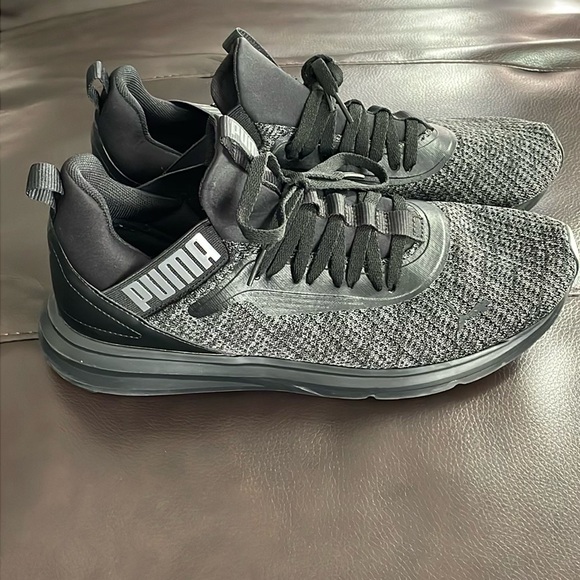 Men’s Puma Running Shoe - Picture 2 of 5